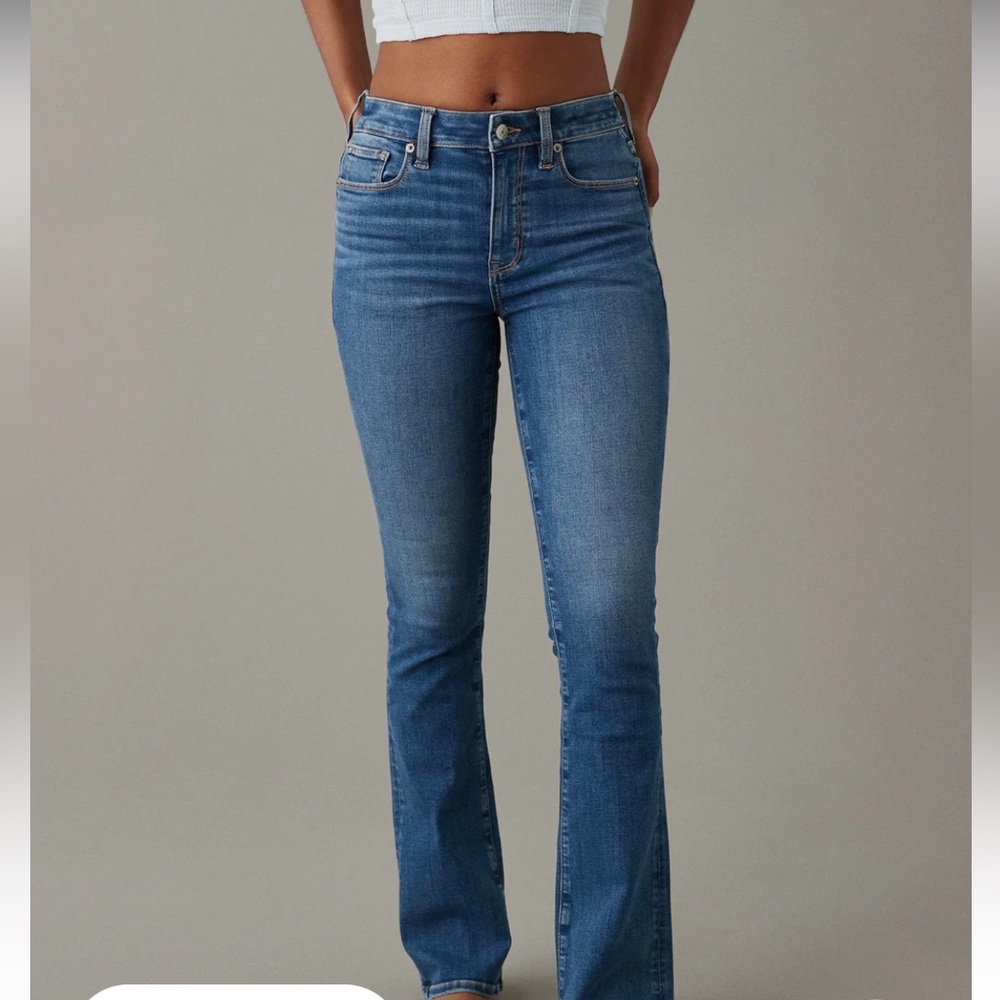 American Eagle Next Level High Rise Skinny Kick- dark wash 6 Short